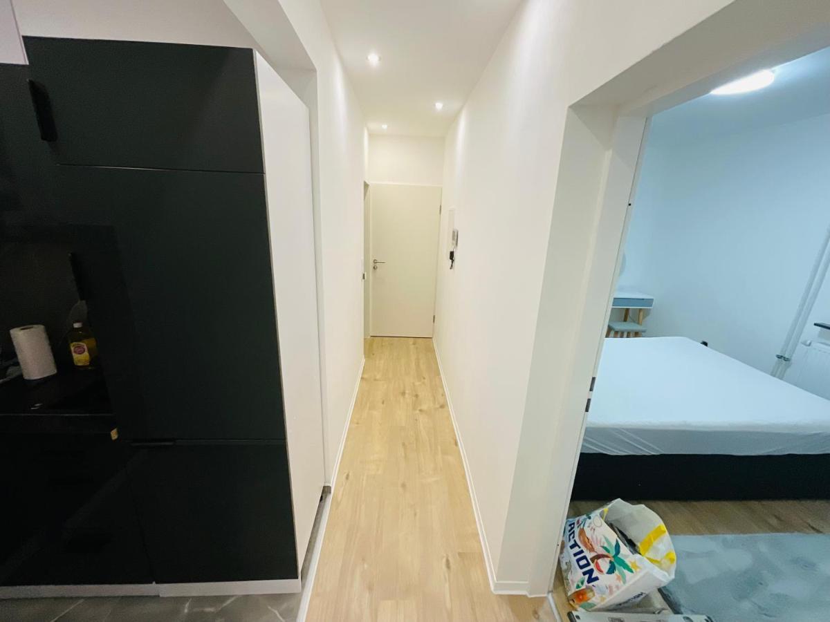 Best Central Apartment - Am Marktplatz - Up To 5 - Next To Frankfurt And Hanau - Coffee And Snacks - Netflix, Prime, Disney Nidderau Zewnętrze zdjęcie