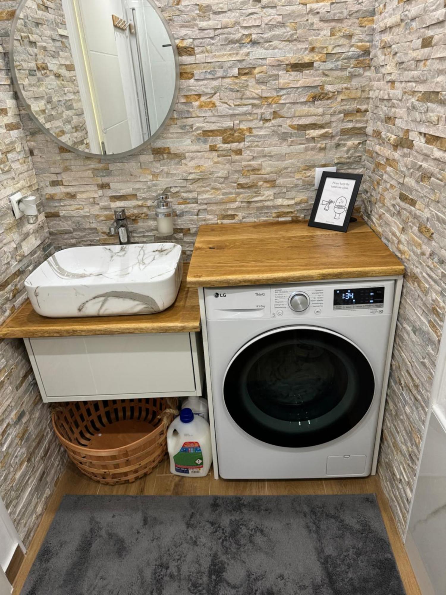 Best Central Apartment - Am Marktplatz - Up To 5 - Next To Frankfurt And Hanau - Coffee And Snacks - Netflix, Prime, Disney Nidderau Zewnętrze zdjęcie